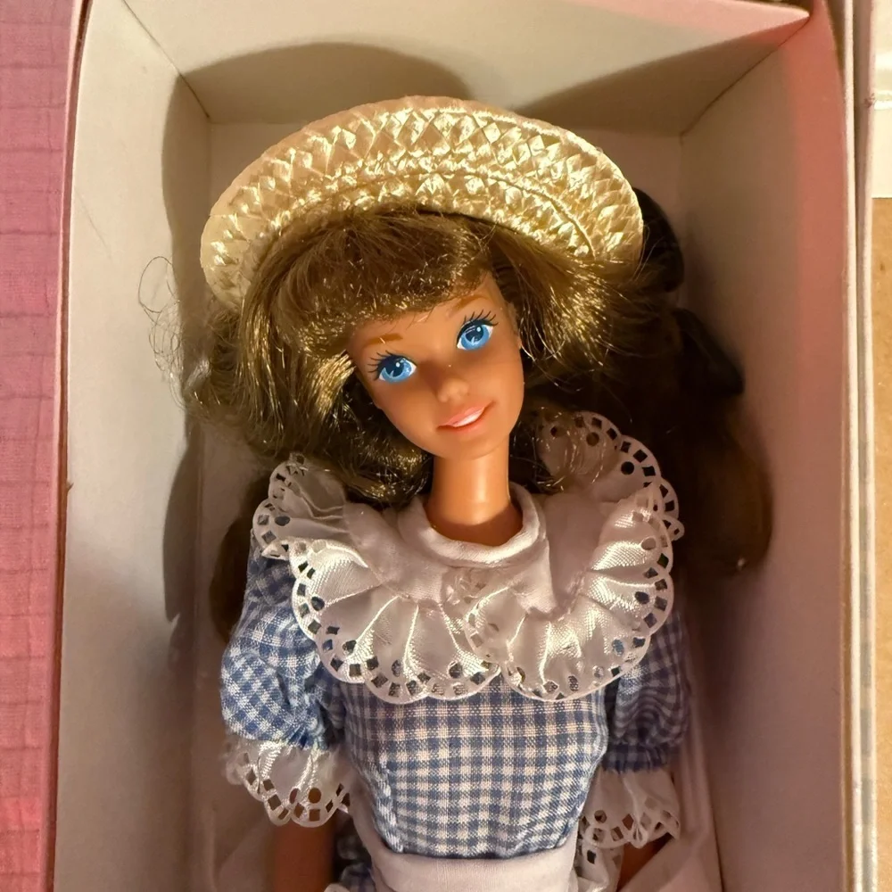 BARBIE LITTLE DEBBIE SNACKS - COLLECTOR EDITION SERIES 1 1992 DOLL OUTFIT HAT